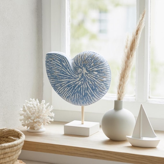 Deko Muschel Holz, Seemuschel - Maritime Dekoration - Meeresdeko blau-weiß - Strandhaus - Badezimmer Deko - Geschenkidee
