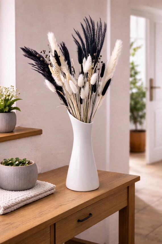 Trockenblumenstrauß schwarz weiß modern, Boho Tischdeko Wohnzimmer, Trockenblumen, minimalistische Deko, Geschenkidee