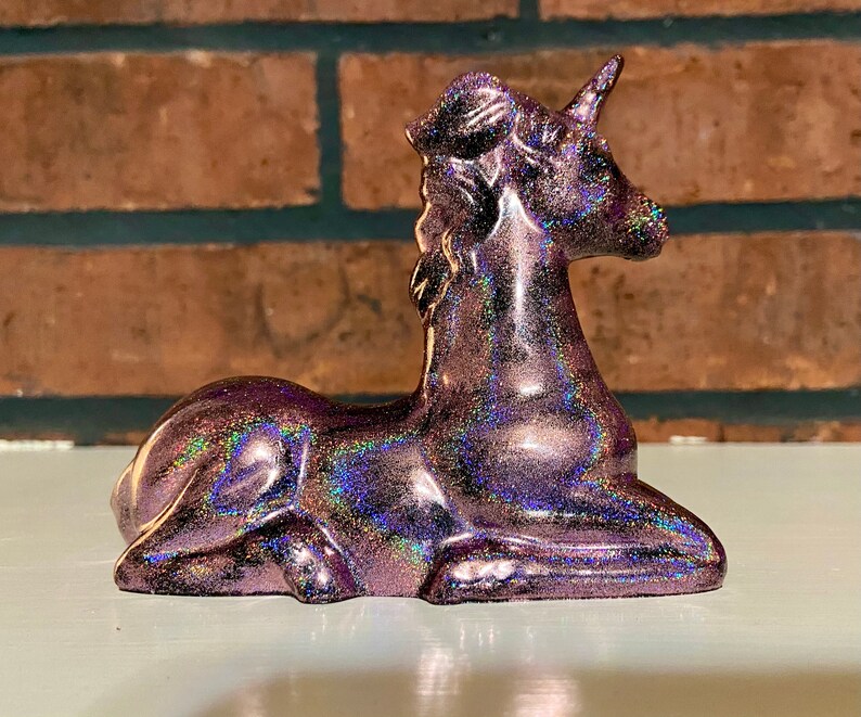 Pink holographic glitter unicorn statuefigurine
