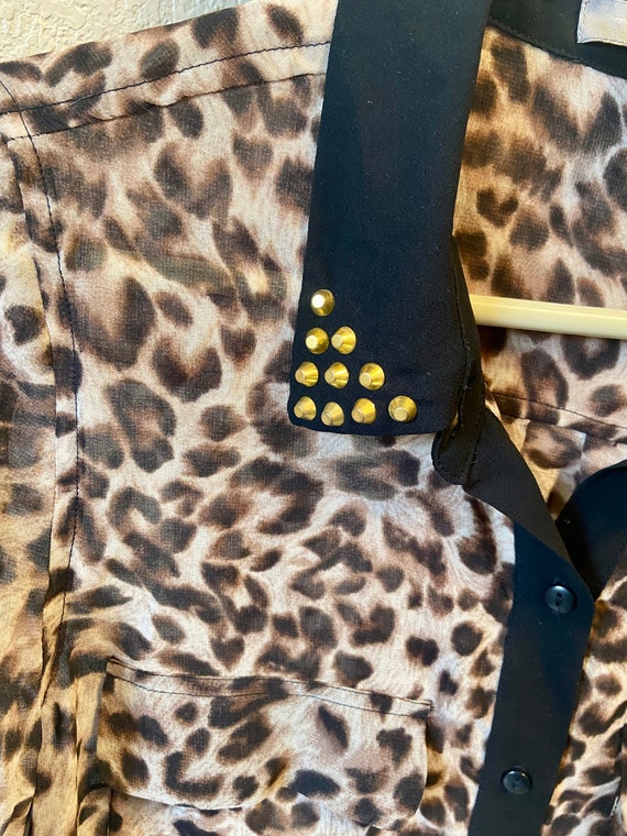 Stunning leopard cheetah print blouse with studde… - image 3