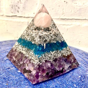 Beautiful amethyst & apatite organite pyramid