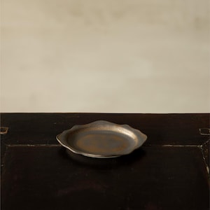 Cocoro Small Rim plate / Cutlery rest (Bronze) | Mini plate - Japanese handmade - dinnerware - Minimal aesthetic - Gift for her - side plate