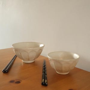 Kohyo Rinka Rice Bowl (11cm/14cm) | Japanese ceramic - Rustic Off-white pottery - Small bowl - flower shape - Rice bowl - dining set