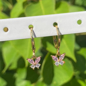 Pink and White Mini Butterfly Earrings Dainty Cute Minimalist Y2k Huggie Earrings Gold Jewelry ...