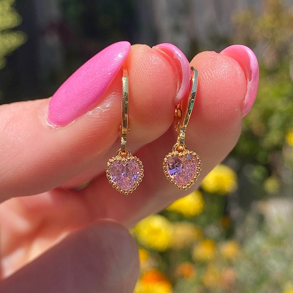 mini pink heart earrings || cute earrings || huggie earrings || gold earrings || minimalist || dainty jewelry || y2k || jewelry for women ||