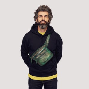 Sac bandoulière et sac banane en cuir pour homme, sac bandoulière vert pour homme, sac poitrine pour homme, sac de voyage pour homme, finition cuir artisanal 100 % fait main