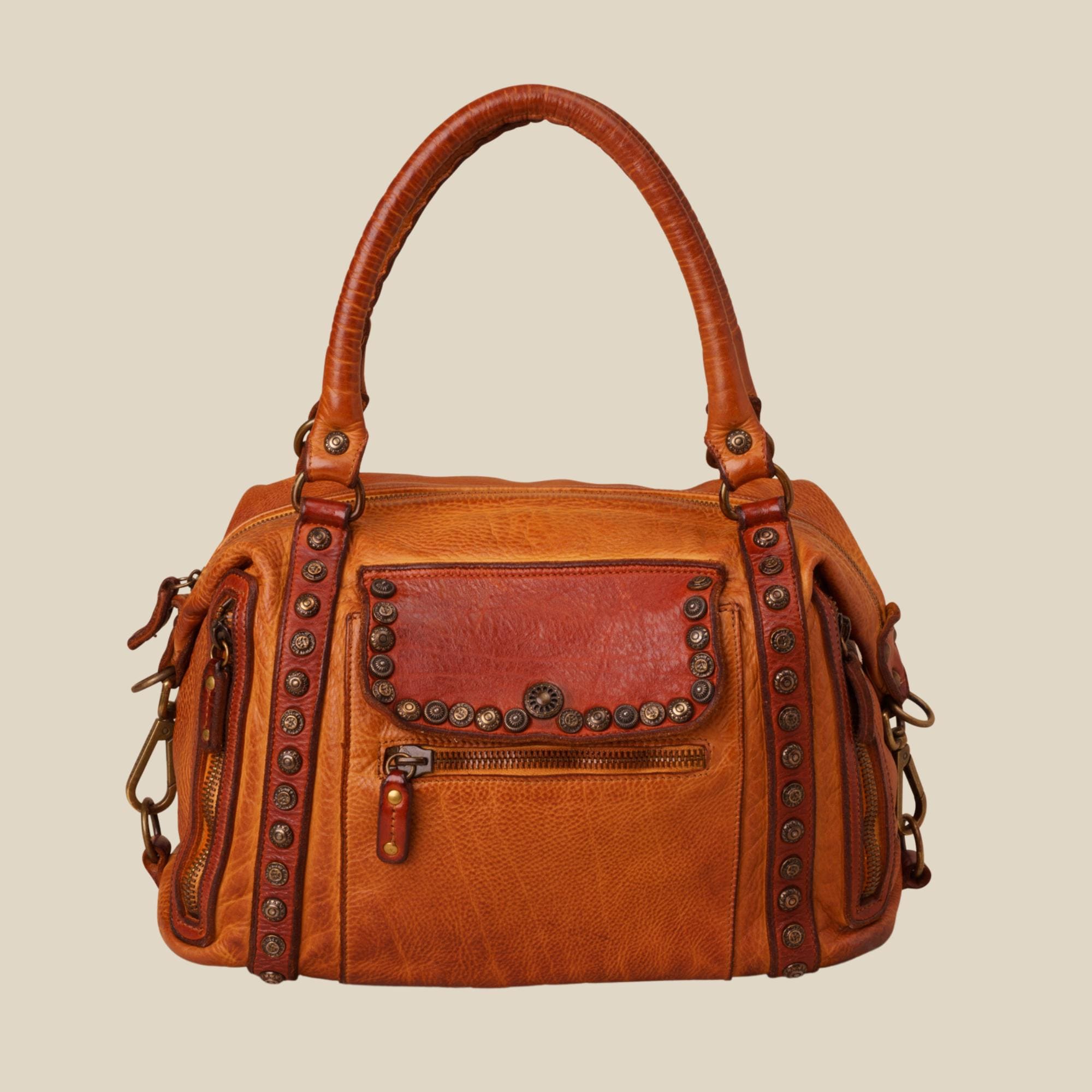 バッグ Made in Italy leather studs shoulder bag Studded Leather Crossbody Bag: Vintage Italian Convertible