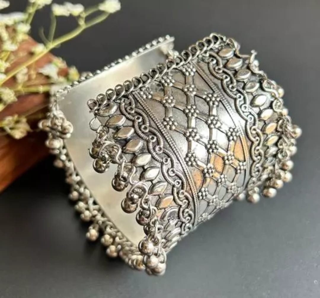 アクセサリー Touareg Silver Bangle indian jewelry Touareg Silver（トゥアレグシルバー） bangle 11 バングル | o
