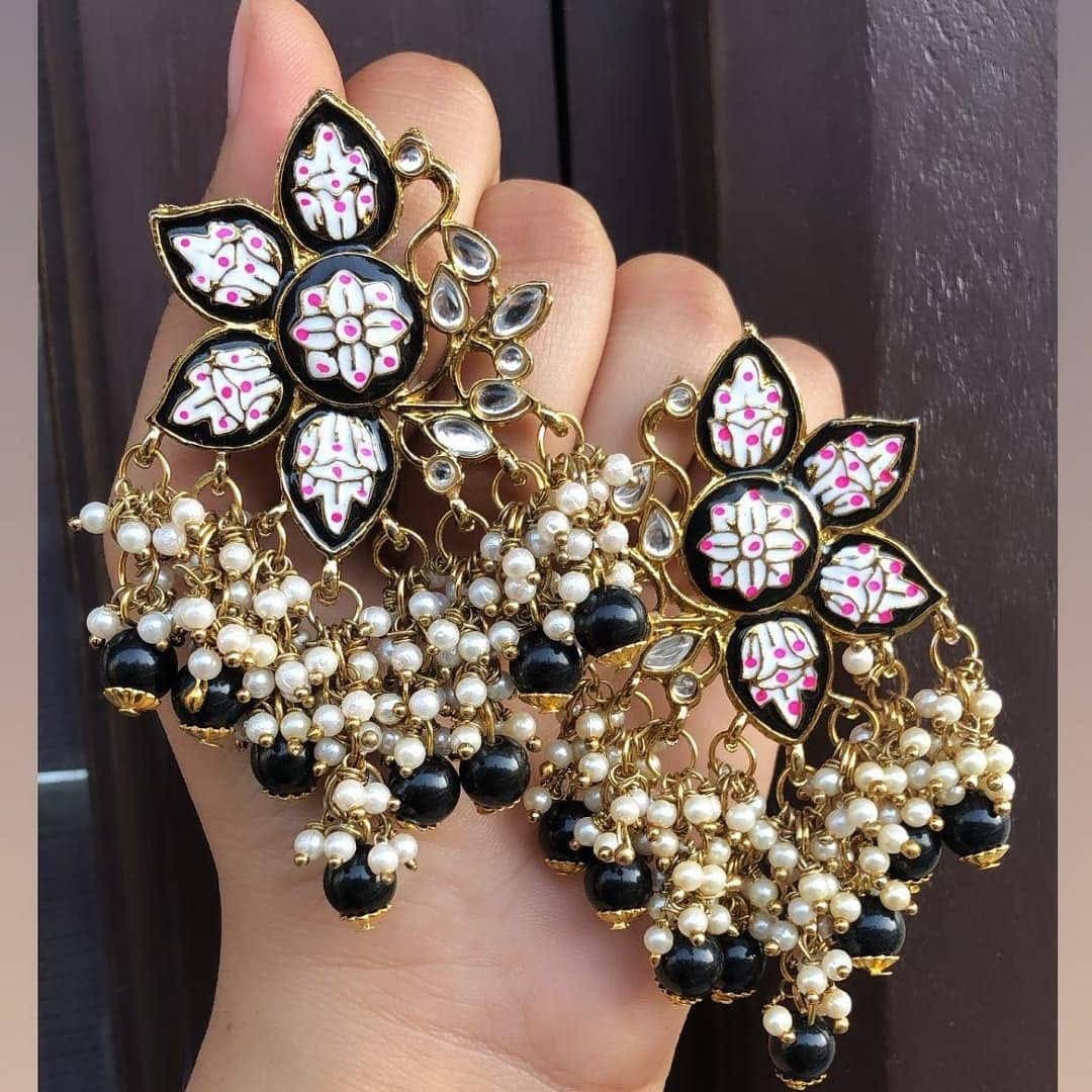 Afghani earrings deals with hair chain