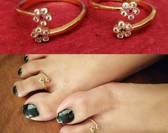 Desiger golden Kundan toe ring /edding toe ring/ bridal toe ring/ ethnic wear/midi ring/adjustable toe ring/gift for her