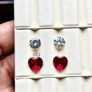 4ct AAA Quality Lab Grown VVS1 D Color Round Diamond And 10mm 10ct Heart Red Pigeon Blood Ruby Loose Cut Gemstone Earring Making For Women.