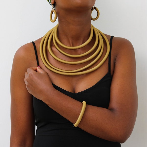Afrikanische Seidengarn-Halskette, geschichtete Seidenketten, Statement-Halskette, Einheitsgröße, Boho-Halskette, Weihnachtsgeschenk für sie, Muttergeschenk