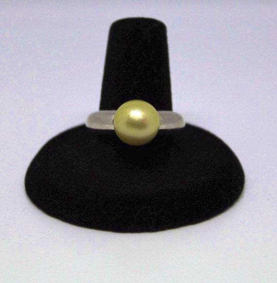 EleGaNt! Champagne Pearl & Sterling Ring