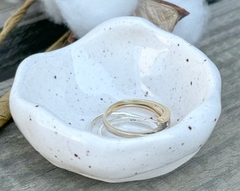 Ceramic ring dish | ceramic ring tray | ceramic handmade ring dish | ceramic gift