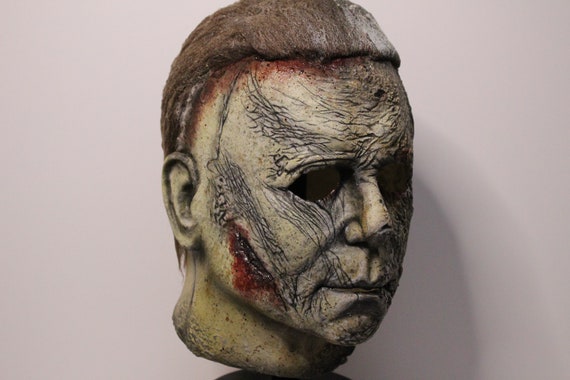 マイケル・マイヤーズマスク　ハロウィン2　TOTSリホール　マスクのみの出品 Amazon.com: Halloween II Michael Myers Deluxe Mask
