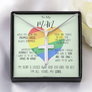 Personnalisez le cadeau gay, le cadeau de petit ami gay, le cadeau de drapeau LGBTQ, le cadeau de mariage gay, le couple gay, le cadeau d'anniversaire gay, le collier de croix gothique, le cadeau LGBT