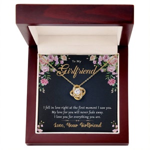 Cadeau de couple lesbien, collier lesbien, cadeau LGBTQ, cadeau d’anniversaire lesbien, cadeau d’anniversaire de petite amie leasbienne, carte-cadeau de partenaire de petite amie