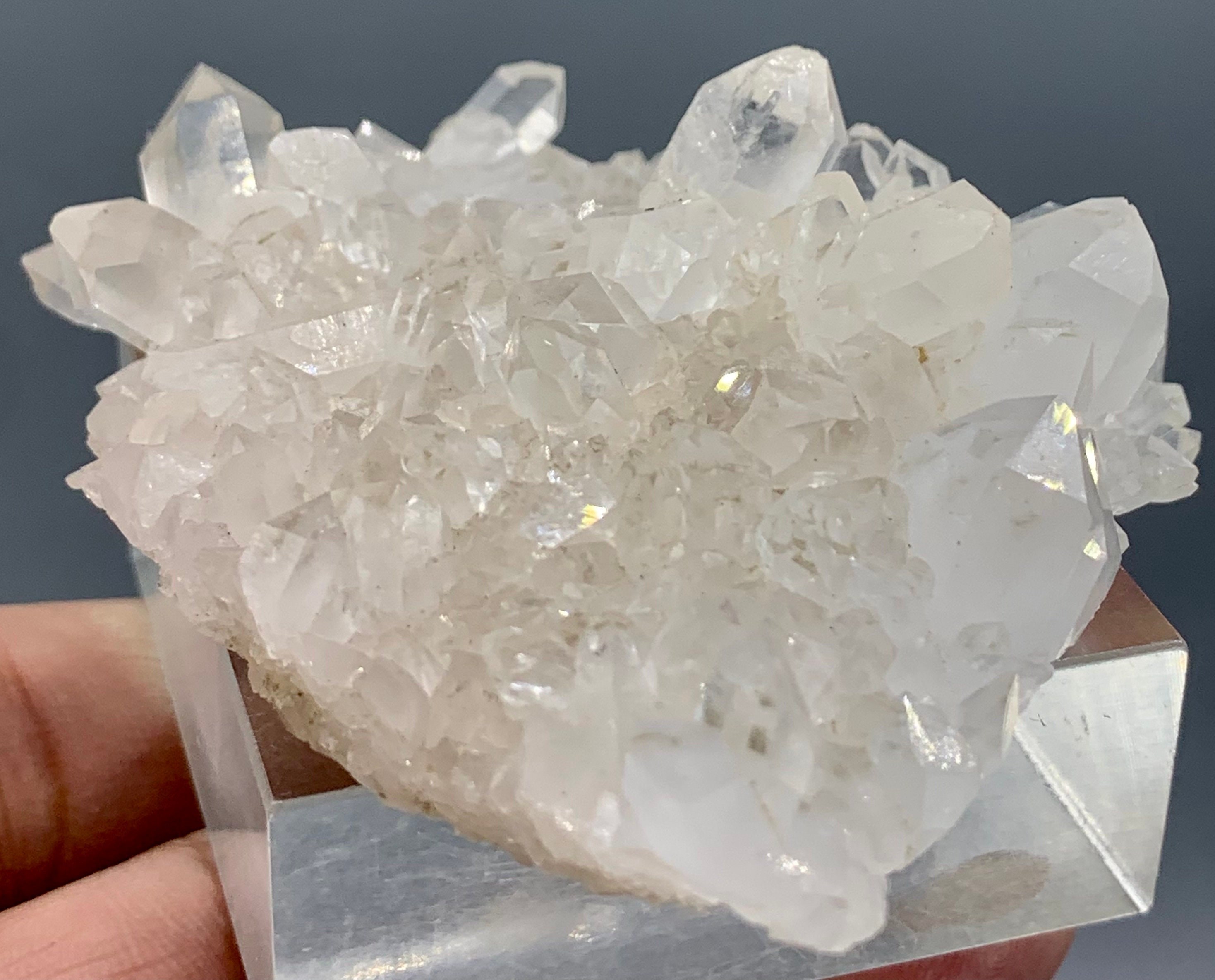 80グラムの天然水晶標本（パキスタン産） - Etsy 日本
