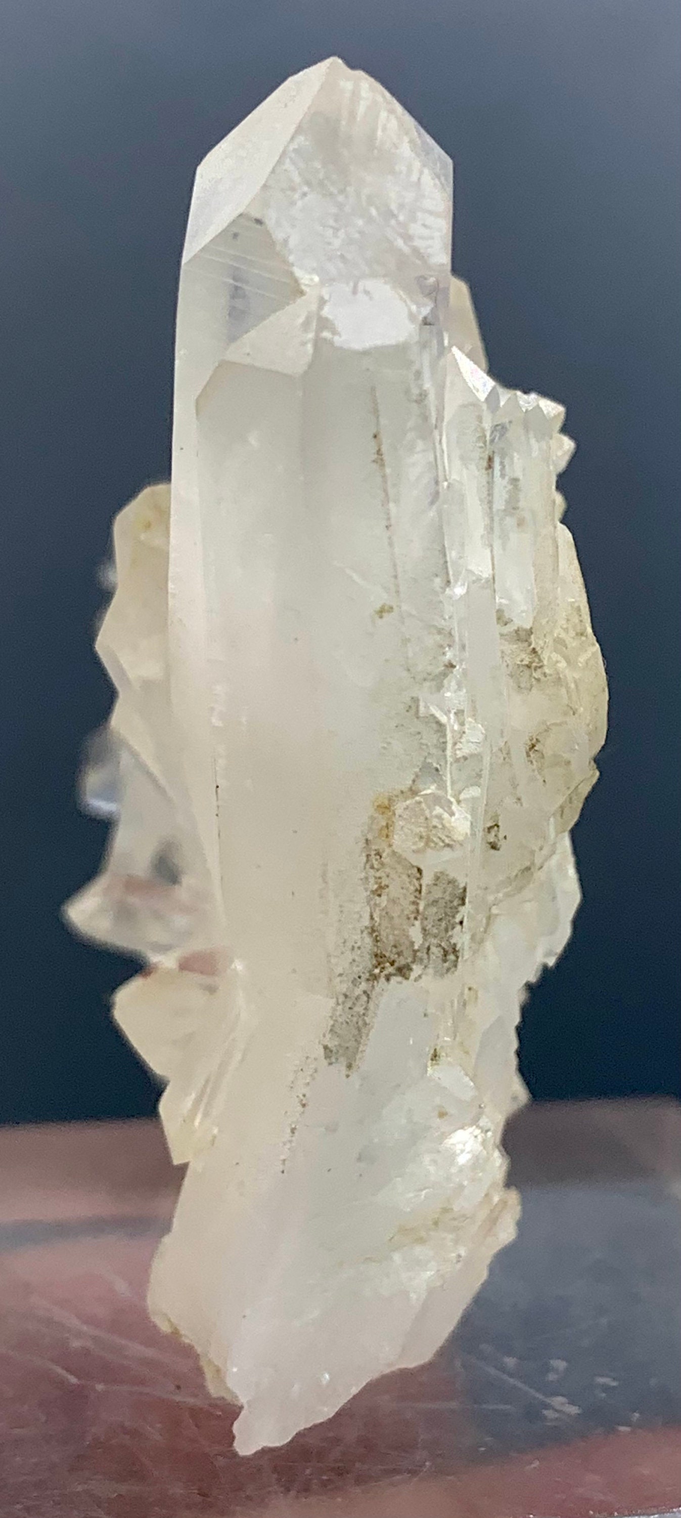 Émeraude hydrothermale créée de forme carrée, émeraude de Columbia