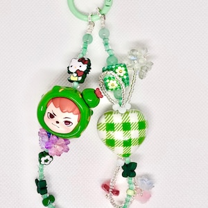 Kawaii Beaded Phone Charm – Crystal Keychain, Cute Bag Accessory, Y2K Aesthetic Gift, Handmade Charm Strap for Phone or Purse