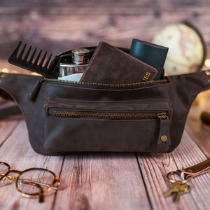 clava leather fanny pack