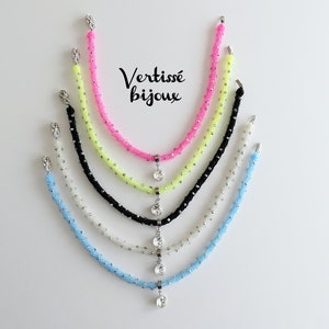 Woven choker with Japanese Miyuki beads and silver faceted beads - crystal colored cabochon pendant.