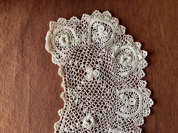 Collar Antique hand crocheted collar with flowers… - image 7