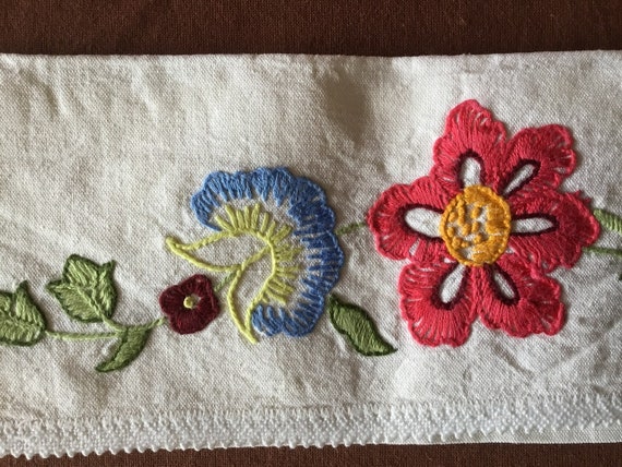 Napkin cover Antique hand embroidered linen napki… - image 4