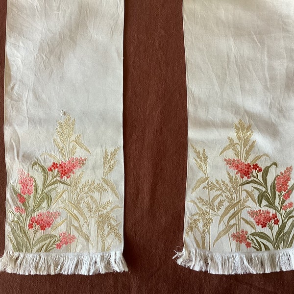 Scarf table runner Antique scarf of satin with flowers French antique linen and lace