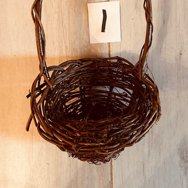 Small Vintage Hanging Baskets Etsy