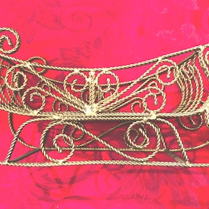 Large Gold Metal Vintage Sleighs-Great for Displays-Dolls-Centerpiece-Holiday Card Box-Beautifully Crafted-Perfect Condition-Catch All
