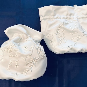 Borse da sposa - 5 stili in raso bianco e avorio Beverly Clark - Pouch - Hortense Hewitt - Nuove borse vintage dal negozio di abiti da sposa - Trucco - Borsa da ballo Dollar