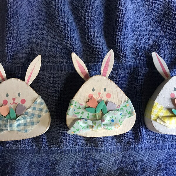 Easter-Spring-Rustic Bunny Place Card-Photo or Recipe Holder & Tulip Candle Holders-New Vintage from the 90's-Cute Mini Easter Decorations