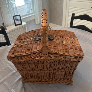 Picnic Basket-Vintage Large Classic Basket from 70's- Perfect Condition-Leather or Vinyl Closure-Used Once-Beautiful Wicker Pattern-Sturdy