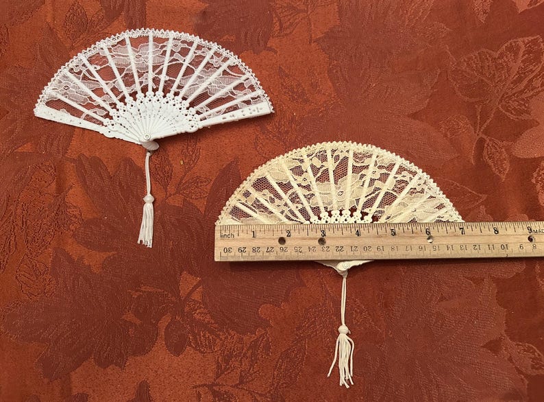 Vintage Lace Folding Fans-4 Sizes-White & Ivory-Perfect Condition from our Bridal Shop-Victorian Fans for You and Your Dolls-19" to 5 1/2" image 15
