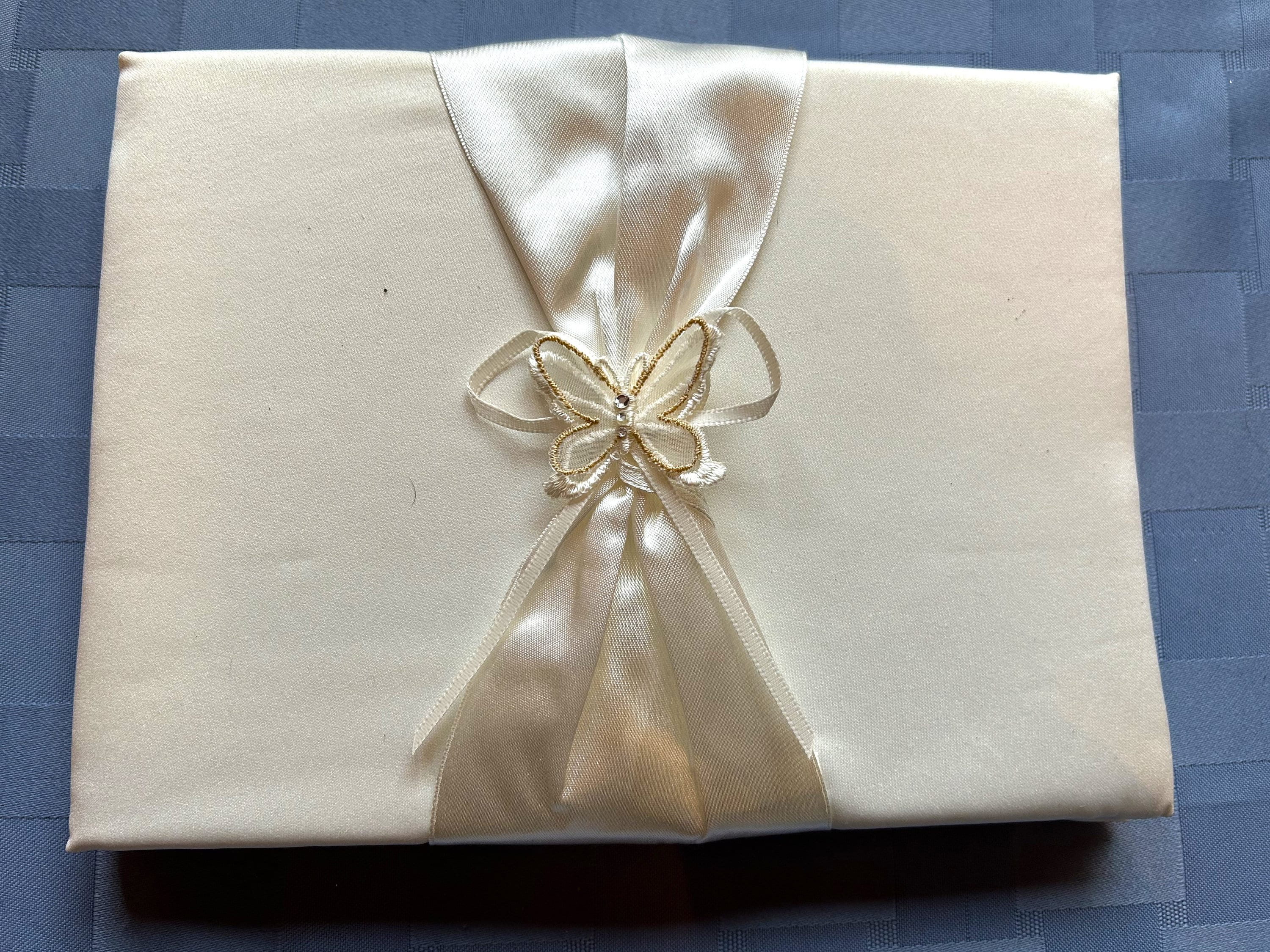 Butterfly Guest Books Pens