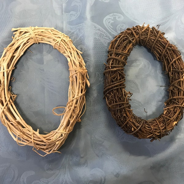 Oval Grape Vine Wreaths-2 Styles-Natural and Bleached Handmade Vintage Grapevine Wreaths-Perfect for Doors- Walls-Makes a Great Rustic Frame