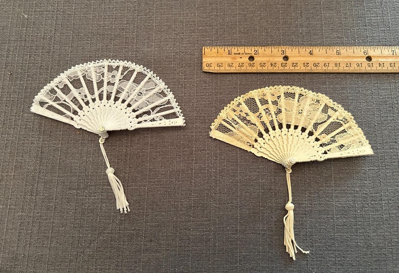 Vintage Lace Folding Fans-4 Sizes-White & Ivory-Perfect Condition from our Bridal Shop-Victorian Fans for You and Your Dolls-19" to 5 1/2" image 19