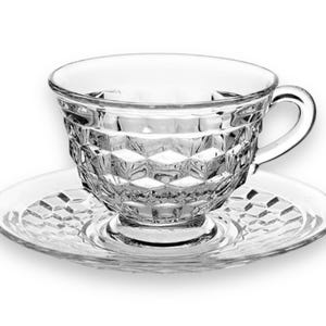 Set di tazze da tè e piattini vintage americani Fostoria con piedini, 4 disponibili