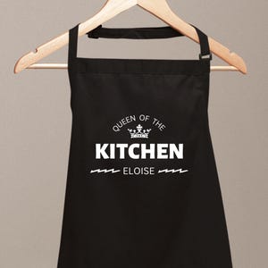 Queen of the Kitchen Personalised Apron, Custom Name Kitchen Apron, Womens Chef Cooking Gift  Personalised Gift for Mom, Apron with Pockets