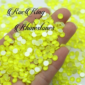 Neon Citrine (Yellow) Non-Hotfix Glass Glow in UV Light Rhinestones