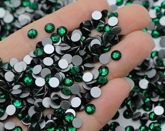 Emerald Glass Non-Hotfix Rhinestones