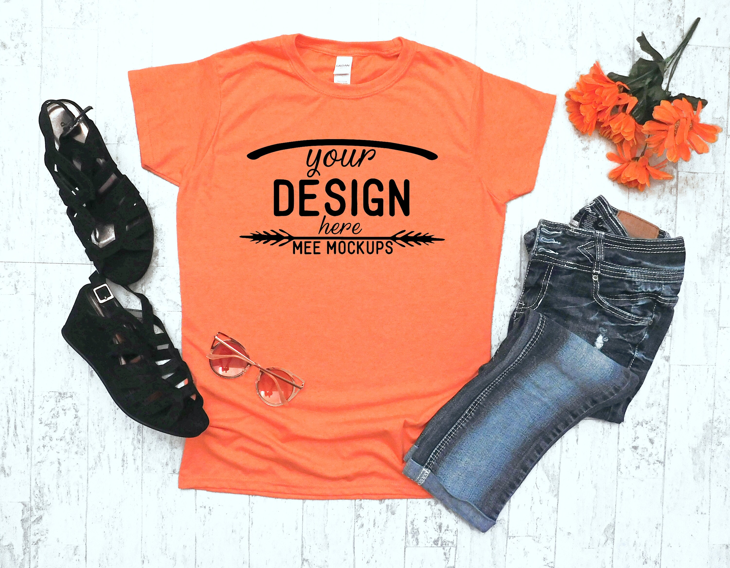 Download Heather Orange Mockup 64000 Damen Gildan Softstyle T-shirt ...