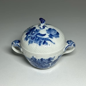 Royal Copenhagen Blue Flower Curved Sugar Bowl #1680, Royal Copenhagen Blue Flower Sugar Bowl 10/1680