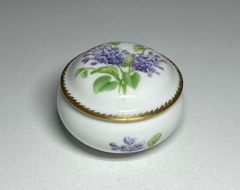 ロイヤルコペンハーゲン フルサクソンフラワーコーヒーポット。1900年