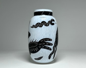 Ulrica Hydman-vallien Signed Art Glass Vase 'caramba' #48733