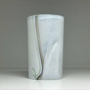 Kosta Boda Bertil Vallien Art Glass Vase &#39;&#39;Rainbow&#39;&#39; #48227, Bertil Vallien Kosta Boda Vase, Bertil Vallien Rainbow Vase