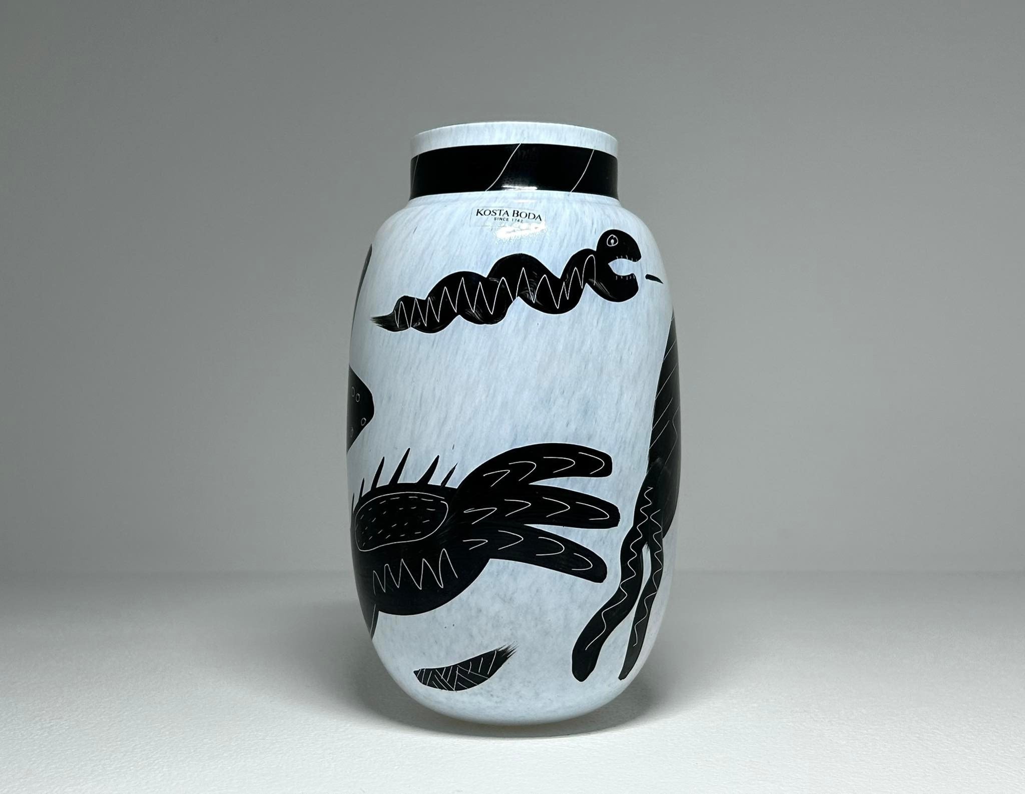 Ulrica Hydman-vallien Signed Art Glass Vase 'caramba' #48733