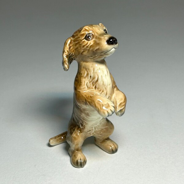 Goebel Figurine 'Dachshund', Goebel Germany Porcelain Figurine Begging Dog, Goebel Dog Figurine, Goebel Dachshund Dog Figurine