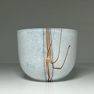 Kosta Boda Bertil Vallien Art Glass Bowl &#39;&#39;Rainbow&#39;&#39; #58285, Bertil Vallien Kosta Boda Vase, Bertil Vallien Rainbow Bowl No 58285